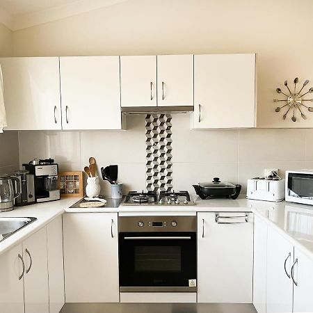 Bright & Beautiful Home On The Hills! Kelmscott Экстерьер фото